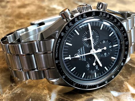 omega speedmaster moon watch 2015.